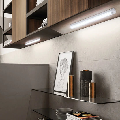 Luz LED com Sensor de Movimento Recarregável